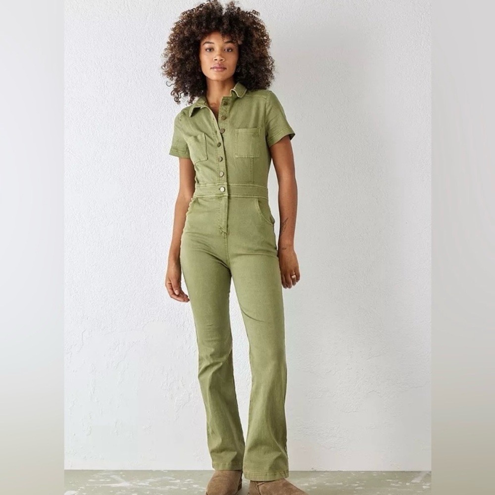 Urban Outfitters Emma Flared Denim Jumpsuit Size M